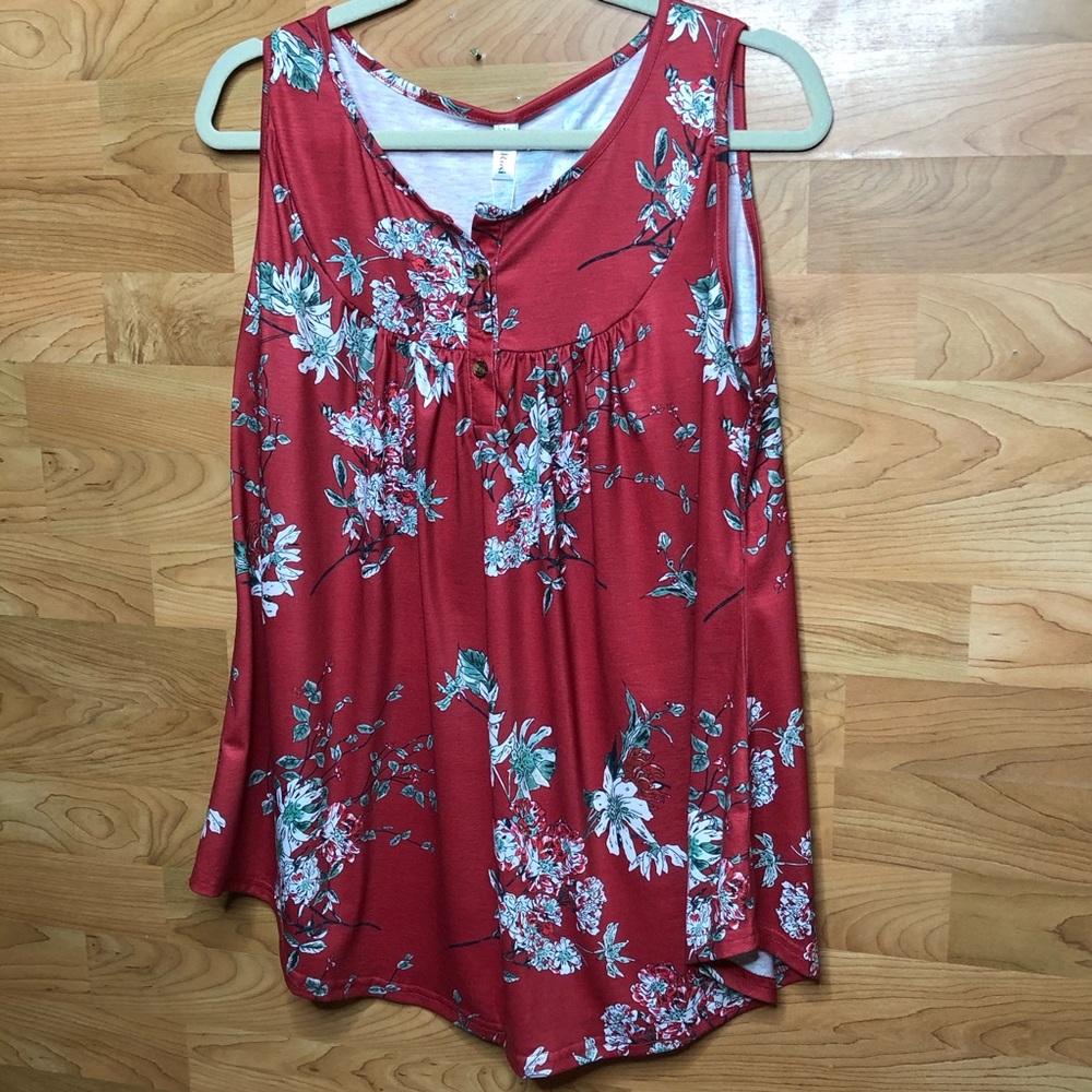 Leo Rosi Medium 3 Button Swing Tank Top
